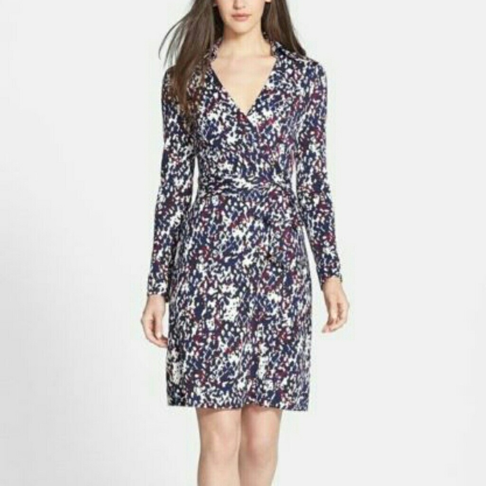 Diane von Furstenberg "New Jeanne Two" Silk Wrap